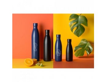 Garrafa trmica em ao inox 90% reciclado com parede dupla, isolada a vcuo e acabamento em mate 520 mL